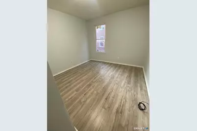 46 Seyms Street, Hartford, CT 06120 - Photo 6