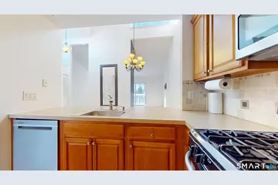 10 Glenview Drive #10, Cromwell, CT 06416 - Photo 16