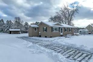 19 Plaza St, Brooklyn, CT 06234 - Photo 2