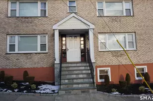 28 Sampson St, Bridgeport, CT 06606 - Photo 22