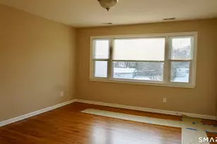 28 Sampson St, Bridgeport, CT 06606 - Photo 8