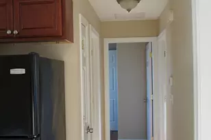 28 Sampson St, Bridgeport, CT 06606 - Photo 10