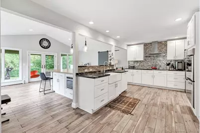 26 Pearsall Place, Bridgeport, CT 06605 - Photo 10