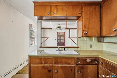 42 Clift Lane, Groton, CT 06355 - Photo 6