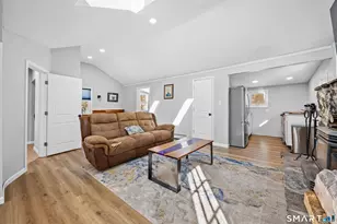 23 Kanungum Trail, Shelton, CT 06484 - Photo 4