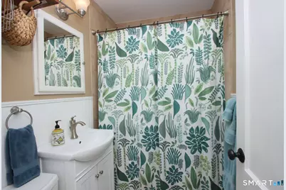 26 Essex Street, Fairfield, CT 06825 - Photo 20