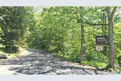 29 Carol Street, Danbury, CT 06810 - Photo 40