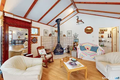 29 Carol Street, Danbury, CT 06810 - Photo 8