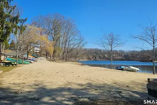 29 Carol St, Danbury, CT 06810 - Photo 32