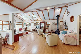 29 Carol St, Danbury, CT 06810 - Photo 4