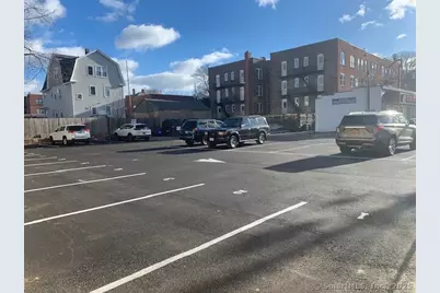 2806 Fairfield Avenue #201, Bridgeport, CT 06605 - Photo 24