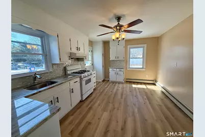 33 Center Avenue, Norwalk, CT 06851 - Photo 4