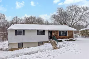 15 Scott Rd, Plymouth, CT 06782 - Photo 2