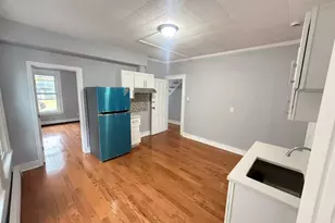 276 Pequonnock St, Bridgeport, CT 06604 - Photo 2