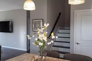 137 Mulholland Wy, North Haven, CT 06473 - Photo 16