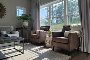 137 Mulholland Wy, North Haven, CT 06473 - Photo 4