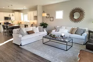 137 Mulholland Wy, North Haven, CT 06473 - Photo 2