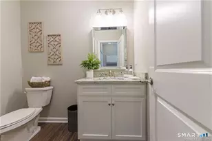 137 Mulholland Wy, North Haven, CT 06473 - Photo 14