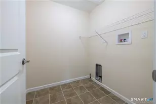 22 Lombard Cir, North Haven, CT 06473 - Photo 10