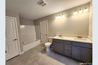 22 Lombard Circle #8, North Haven, CT 06473 - Photo 16