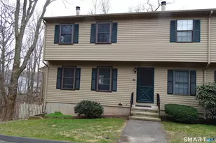 124 Village Ln, Branford, CT 06405 - Photo 2