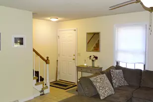 124 Village Ln, Branford, CT 06405 - Photo 6