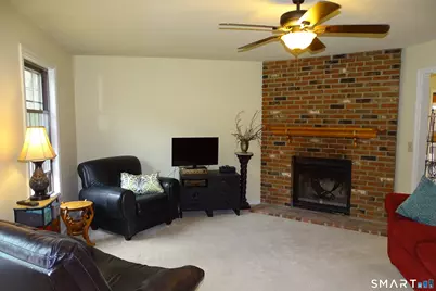 124 Village Lane #124, Branford, CT 06405 - Photo 4