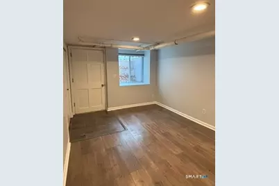 625 Cleveland Avenue, Bridgeport, CT 06604 - Photo 12