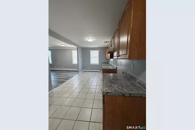 32 Platt Street #1, New Haven, CT 06511 - Photo 2