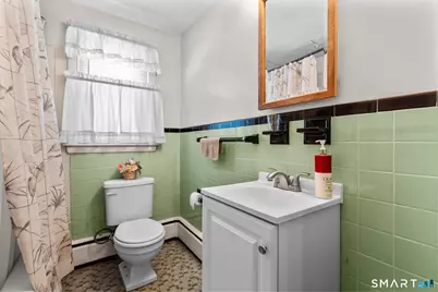 704 Franklin Avenue, Hartford, CT 06114 - Photo 28