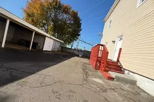 26 Clarence St, Bridgeport, CT 06608 - Photo 18