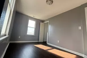 26 Clarence St, Bridgeport, CT 06608 - Photo 8