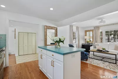 175 Winnepoge Drive, Fairfield, CT 06825 - Photo 8