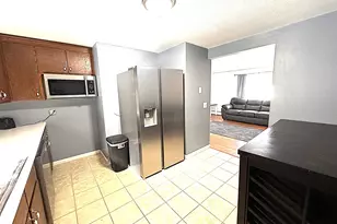 270 S Windham Rd, Windham, CT 06266 - Photo 4