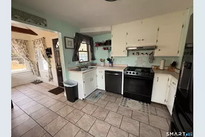 2 Harbor View Avenue, Waterford, CT 06385 - Photo 14