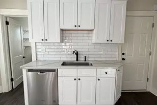 9 Bretton Rd, West Hartford, CT 06119 - Photo 4