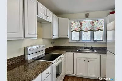 51 Billow Road, East Lyme, CT 06357 - Photo 6