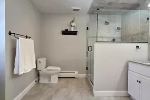 10 Heritage Ln, Stamford, CT 06903 - Photo 16