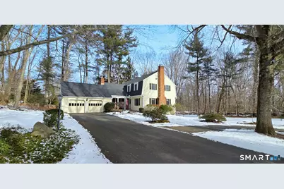 10 Heritage Lane, Stamford, CT 06903 - Photo 2