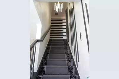 207 Ridgefield Avenue, Waterbury, CT 06705 - Photo 16