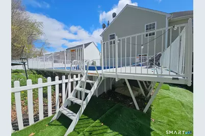 207 Ridgefield Avenue, Waterbury, CT 06705 - Photo 32