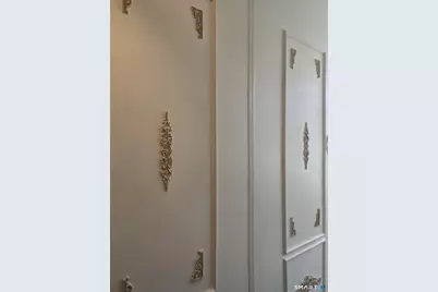 207 Ridgefield Avenue, Waterbury, CT 06705 - Photo 12