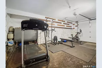 207 Ridgefield Avenue, Waterbury, CT 06705 - Photo 36