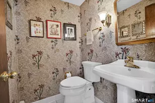 18 Landing Rd, Old Lyme, CT 06371 - Photo 16