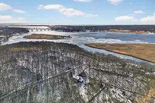 18 Landing Rd, Old Lyme, CT 06371 - Photo 2