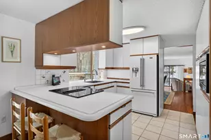 18 Landing Rd, Old Lyme, CT 06371 - Photo 12