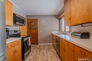 310 Roseland Park Rd, Woodstock Valley, CT 06281 - Photo 8