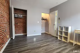 18 Townley St, Hartford, CT 06105 - Photo 8