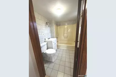 6 Erin Street, Middletown, CT 06457 - Photo 8