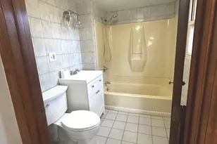 6 Erin St, Middletown, CT 06457 - Photo 8